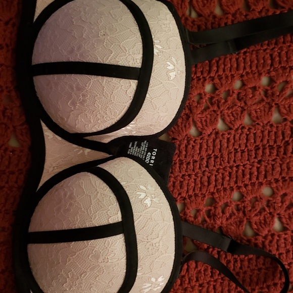 torrid Other - Torrid Size 42DD multi way strapless bra nwot
